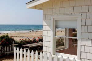 White cottage near the Beach