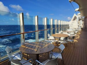 Cruises deck